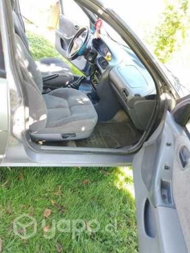 Se vende Crysler Stratus 2.0