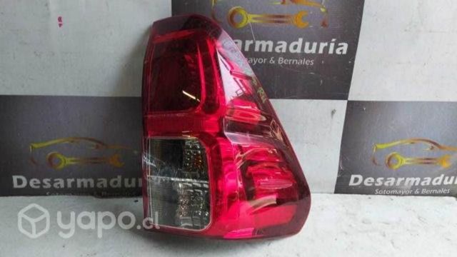 Foco trasero hilux 2015 a 2024 Rh 2.0