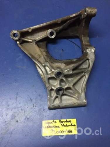 Soporte bomba hidraulica Mahindra 2.2 2012