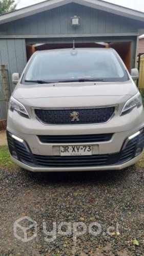 Peugeot Traveller 2.0