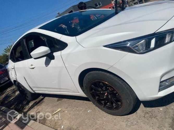 Nissan versa sense mt 2021 1.6