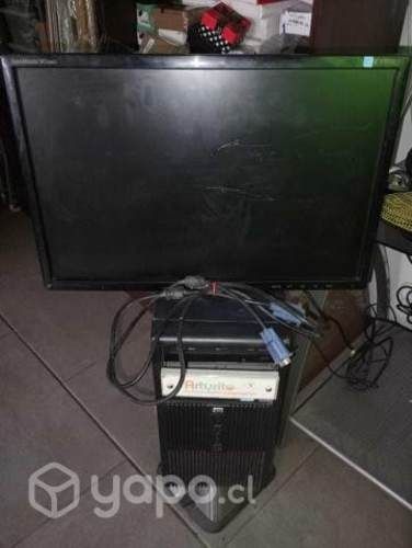 Computador De Escritorio Con Monitor Samsung