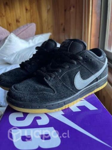 Nike dunk low SB