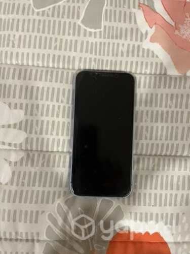 IPhone 12 64 GB morado, excelente estado