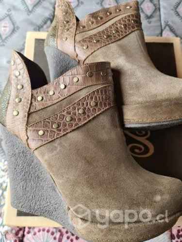 Botín Cuero Gamuza Exótica talla 40