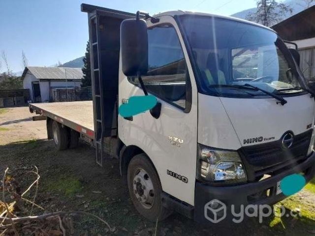 Camión hino 2016