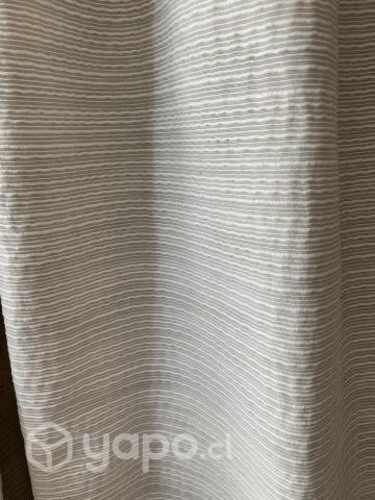 Cortina de tela con forro Hay 2 paños