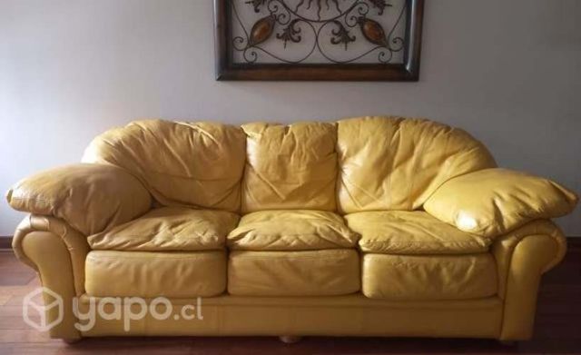 Sofa 100% cuero amarillo palido