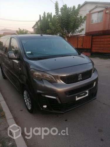 Peugeot traveller