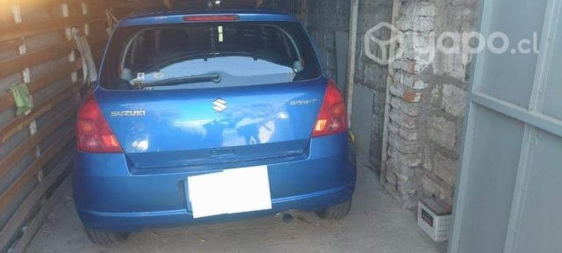 Suzuki swift azul