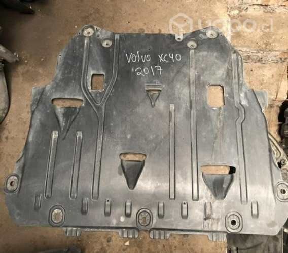 Cubre motor Volvo xc40