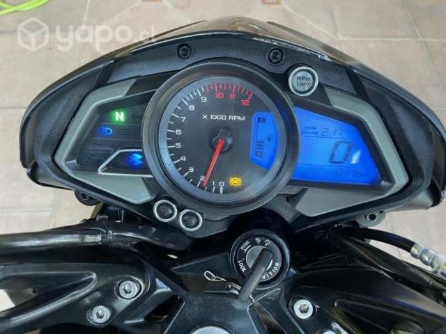 Se vende Moto Pulsar 200ns fi abs