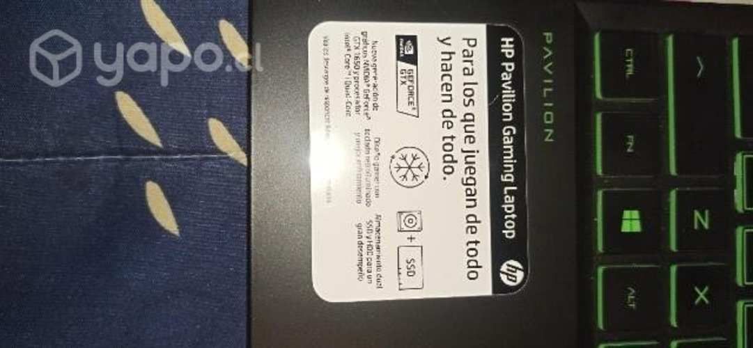 Notebook HP pavilion gaming + silla gamer negra