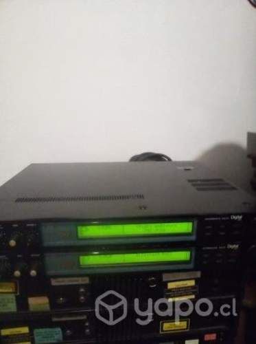 Reverb profesional Sony dps-R7