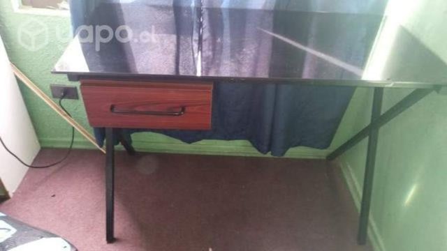 Escritorio de vidrio