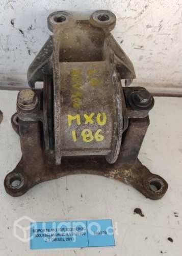 Soporte Motor Izq (MXU186) Mahindra XUV500 2013