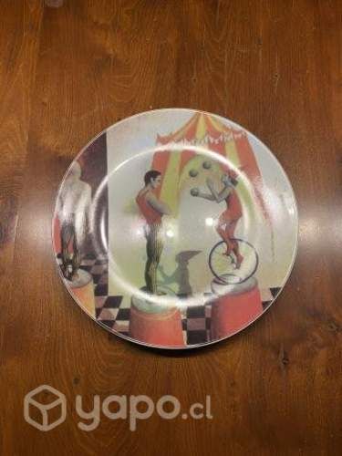 Impecable Plato porcelana Teatro y Circo. Nuevo