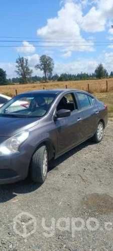 Nissan versa