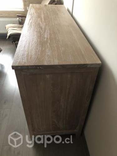 Cómoda Sarah Miller madera clara