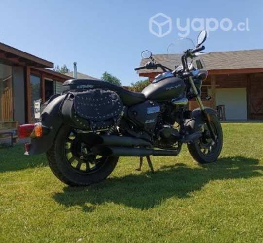 Keeway Superlight 200 UNICO DUEÑO 7.000 kms