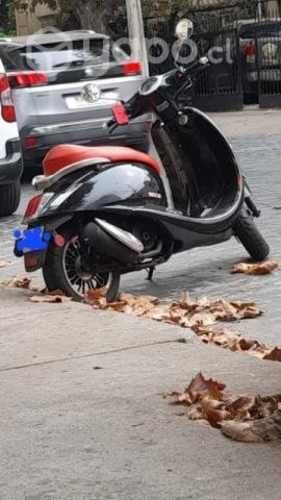 Scooter tipo vespa
