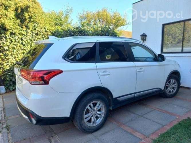 Mitsubishi outlander 2018