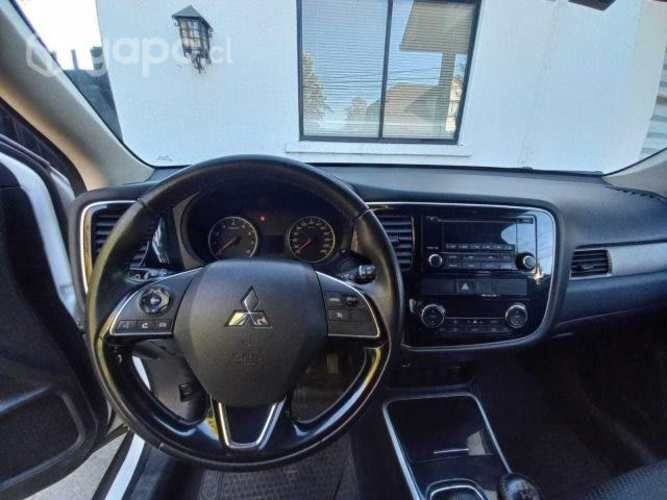 Mitsubishi outlander 2018
