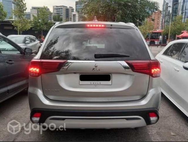 Mitsubishi outlander 2021