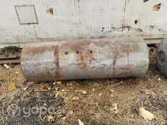 Estanques de petroleo de 400 y 350 lts