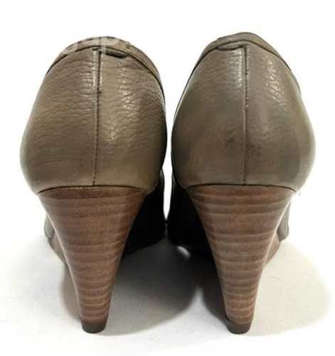 Zapato de Cuero Marca Pollini N*39 Café Claro