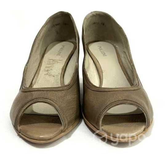 Zapato de Cuero Marca Pollini N*39 Café Claro