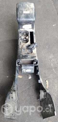 Consola Central Piso (MXV289) Mahindra XUV500 2.2