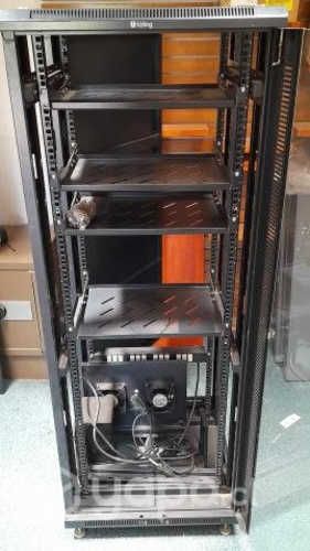 Rack metálico tipo 42U