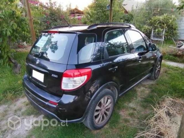 Vendo auto Suzuki sx4 color negro