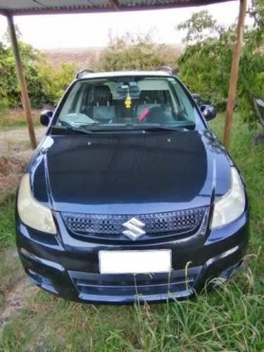 Vendo auto Suzuki sx4 color negro