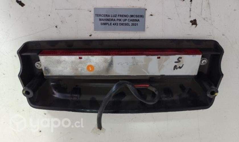 Tercera Luz Freno (MCS036) Mahindra Pik Up Cabina