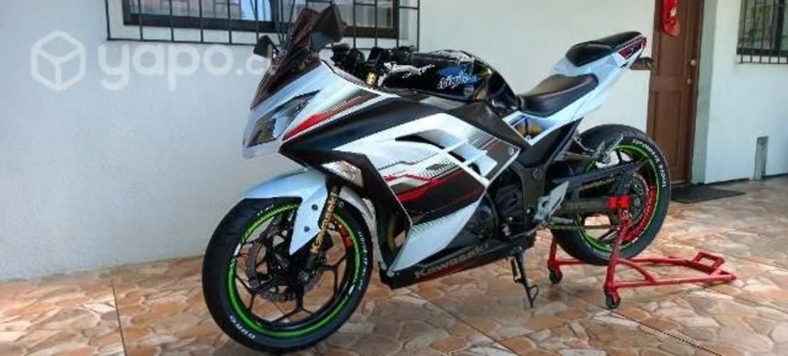 Kawasaki ninja 300
