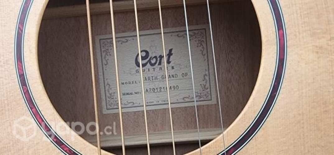 Guitarra Acústica Cort Earth-Grand OP sin uso