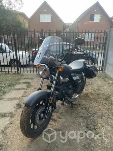 Keeway Superlight 200