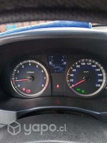 Hyundai accent rb 1.4 full equipo impecable