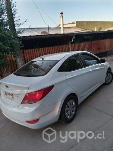 Hyundai accent rb 1.4 full equipo impecable