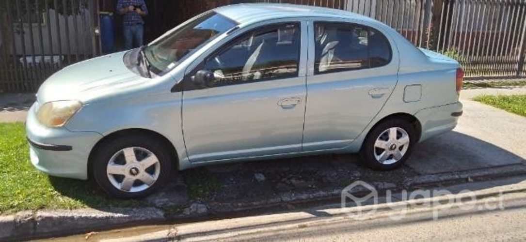 Vendo Toyota Yaris año 2006