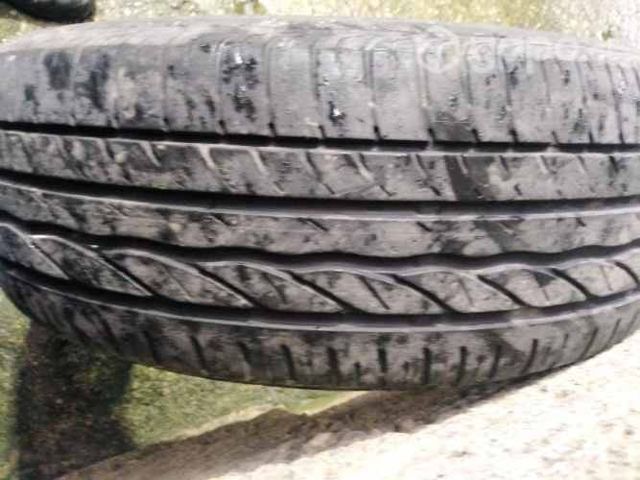 Neumatico 205/60r16