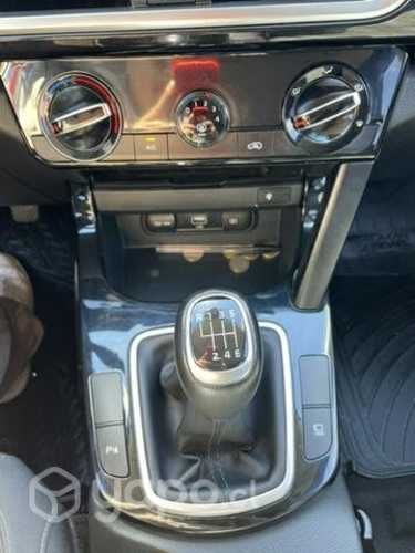 Kia Seltos EX Full MT