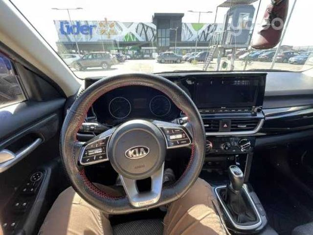 Kia Seltos EX Full MT