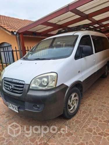 Furgón JAC modelo Refine 1.9