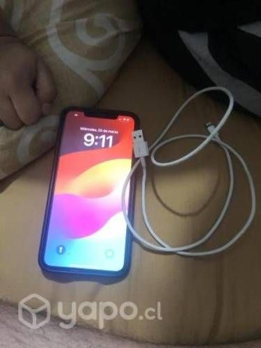 IPhone XS Max de 64 gb único detalle tapa trasera