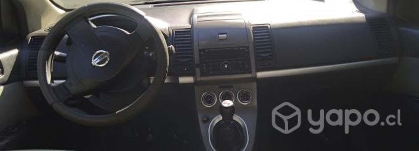 Nissan sentra 2010