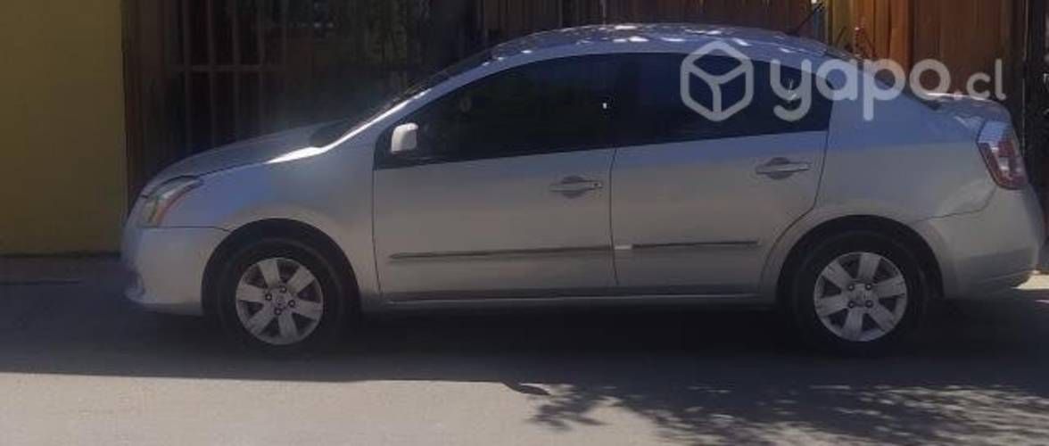 Nissan sentra 2010