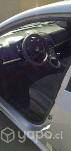 Nissan sentra 2010